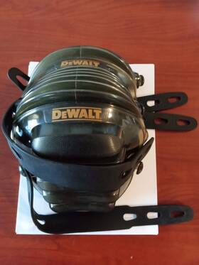 Dg5217 Dewalt All-terrain Kneepads With Layered Gel