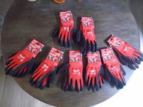 48-22-8912 Milwaukee Lot Of 8 New Cut Level 1 Insulated Winter Work Gloves Large