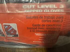 48-22-8930b Milwaukee 12pk Ansi And En Cut Level 3 Dipped Gloves - S A3