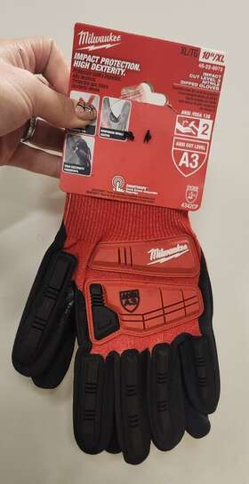 48-22-8973 Milwaukee X-large Red Nitrile Impact Level 3 Cut Resistant Dipped Work Gloves