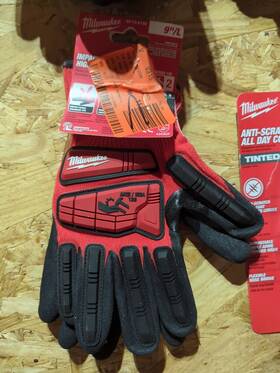 48-73-8132 Milwaukee Impact Cut 3 Nitrile Dip Glove Large