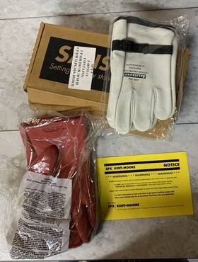 J-48755-11 Salisbury Spx Electrical Insulating Gloves Gm Hybrid Ev Class E011r
