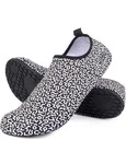 Water Shoes Sports Beach Socks Aqua Women Kids Barefoot Size 7.5-8. Fixed Price $15.00.