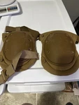 50453.14 Altaflex Gel Knee Protectors Coyote Used Once. Fixed Price $24.50.