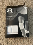 Adult Medium White Knee Pad Shock Absorption And Comfort With Mobility. Fixed Price $15.00.