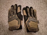 Mechanix M-pact Gloves Medium Tan. Fixed Price $13.00.