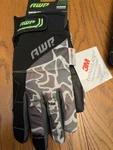 Awp Winter Pro Grip Gloves Size Large New. Fixed Price $12.99.