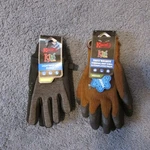 Kinco Kids Set 2 Medium Fleece Grip Palms Frost Breaker Thermal Knit Gloves. Fixed Price $13.98.