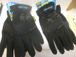 2 Pair Mechanix Wear RCW-FF-009 Medium Cold Weather Insulated Fastfit Gloves. Fixed Price $30.89.