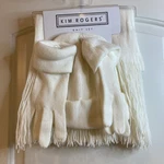 Kim Roger Women Ivory Knit Set Cap Gloves Scarf Osfm Nwt Winter Warm Classic. Fixed Price $15.00.