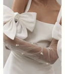 High Heel Jungle Big Bow Gloves - And Pearl Tulle White Nwt. Fixed Price $85.00.