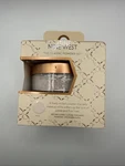 Nine West Ultra The Classic Powder & Puff Face Set Box M1M2. Fixed Price $14.99.