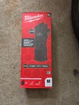 Milwaukee M700B-21 Heated Winter Gloves Kit Hexon Technology Size. Fixed Price $143.99.