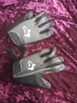 Husky Heavy Duty Mechanics Work Gloves Pair Size Medium. Fixed Price $9.03.