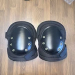 Body Guard Black Nylon Heavy Duty Long Cap/non-slip Knee Pad Pair. Fixed Price $19.98.