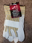 Boss Stallion Side Split Leather Palm Safety Workglove 1290L Size Large ,3 Pack. Fixed Price $17.00.