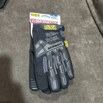 Mechanix Wear MPT-58-009 M-pact Work Gloves Black/grey Size Medium. Fixed Price $27.99.