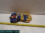 Kinco Split Leather Palm Thermal Lined Protective Gloves Medium 1926-M. Fixed Price $17.94.