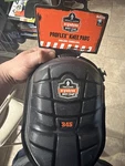 Proflex By Ergodyne 345 Knee Pads Hard Shell Style Gel Injected. Fixed Price $22.00.