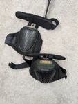 Duluth Trading Co Hard Cap Work Knee Pads Pair Black Green Heavy Duty Protective. Fixed Price $22.50.