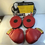 Everlast Family Training Set Youth Gloves Punch Mitts 3015 Bbb. Fixed Price $25.00.