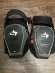 Husky Soft Cap Gel Foam Stabilizer Knee Pads (1H 30511 2). Fixed Price $15.00.