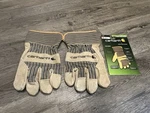 Carhartt Men's Insulated Synthetic Suede Work Gloves Large Lawn A519. Fixed Price $22.95.