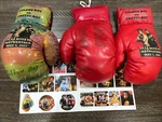 Oscar De La Hoya Original 1/1 Art Painted Boxing Glove Steve Kaufman Sak. Fixed Price $299.99.