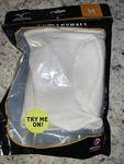Mizuno Medium White SL2 Knee Pads Shock Absorbing Lightweight Vented Design. Fixed Price $18.00.