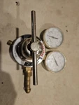 Smith Inert Gas Nitrogen/argon Regulator HB1530-580 0-275 Psig (0-1900 Kpa). Fixed Price $33.95.